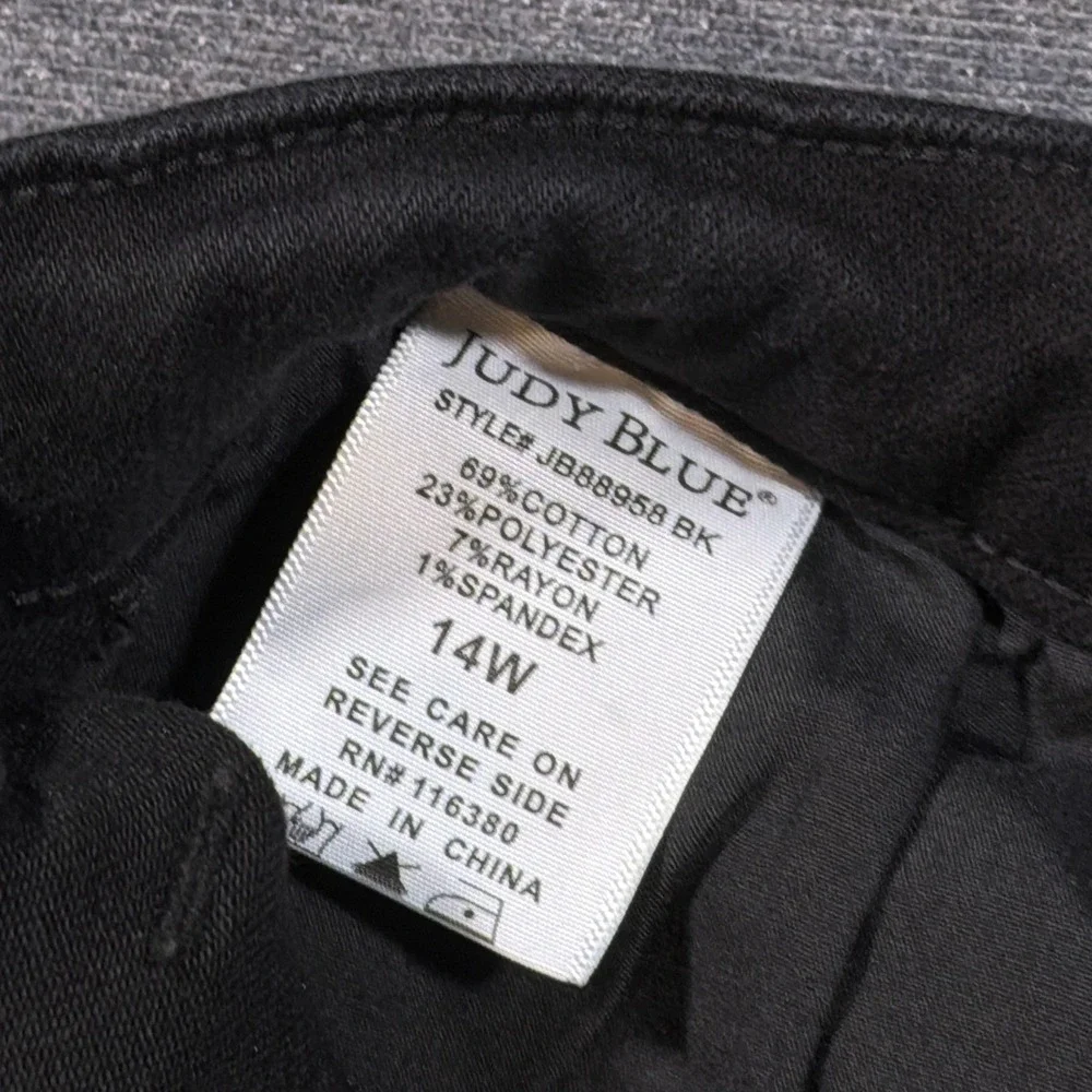 Judy Blue Flare Fit Jeans Womens 14W Black High Rise Raw Hem Stretch Denim Pants